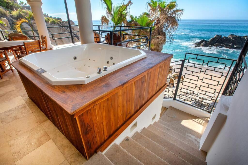 Villa Beach Front Casa Bruma Jacuzzi With Massage Cabo San Lucas Exterior foto